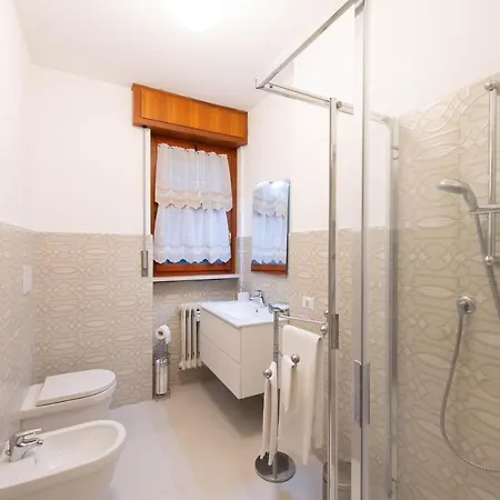 3 Amici Al Castello Bed and Breakfast Βερόνα