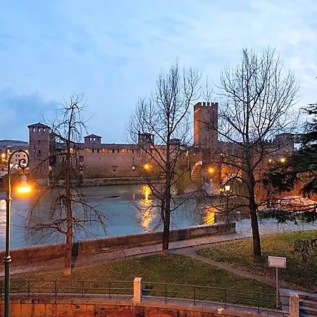 Πανσιόν 3 Amici Al Castello 4*