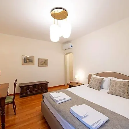 3 Amici Al Castello Πανσιόν 4*